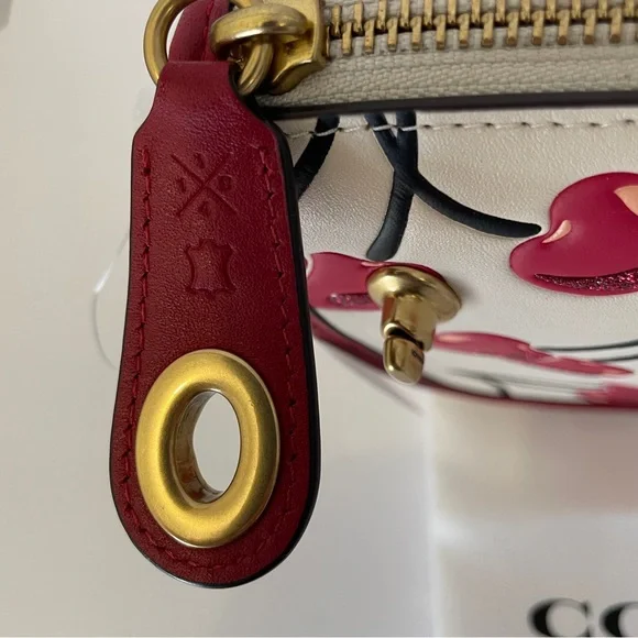 NWT Coach Limited Edition Full Size Swinger Cherry Print & Dust Bag 🍒 - Picture 10 of 14